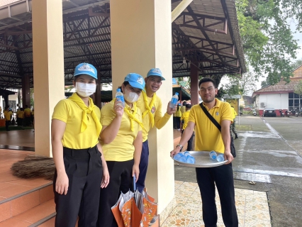 ไฟล์แนบ กปภ.สาขาขลุง เข้าร่วมกิจกรรมจิตอาสา "พัฒนาสถานที่สาธารณะ/ศาสนสถาน" เนื่องในวันเฉลิมพระชนมพรรษา พระบาทสมเด็จพระวชิรเกล้าเจ้าอยู่หัว พร้อมมอบน้ำดื่มตราสัญลักษณ์ กปภ.