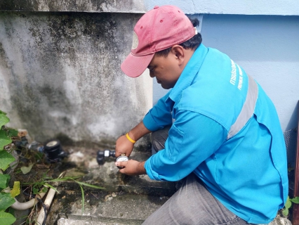 ไฟล์แนบ กปภ.สาขาภูเก็ต ร่วมกับ บริษัท เอเชีย อินฟราสตรักเชอร์ แมเนจเม้นท์ (ประเทศไทย) จำกัด (โครงการจัดการลดน้ำสูญเสีย) ดำเนินการวัดแรงดันน้ำประปา ระบายตะกอน และตรวจสอบคุณภาพน้ำ ในพื้นที่ บริเวณหมู่บ้านศรีสุชาติแกรนด์วิว 2 ถนนประชาสามัคคี (DMA 17)