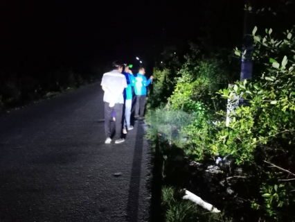 ไฟล์แนบ กปภ.สาขาปากพนัง ลงพื้นที่เดินสำรวจหาท่อแตก/ท่อรั่ว จากการทำ step test ในพื้นที่ DM-03-01 ตามแผนลดน้ำสูญเสีย บริเวณพื้นที่ชุมชนบ้านแขก อ.ปากพนัง จ.นครศรีธรรมราช    