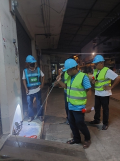 ไฟล์แนบ การประปาส่วนภูมิภาคสาขาชุมพร ดำเนินการค้นหาท่อแตกรั่ว ทำ Step Test ตามแผนงานบริการและควบคุมน้ำสูญเสีย บริเวณถนนศาลาแดง อ.เมือง จ.ชุมพร