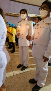 ไฟล์แนบ นายธงชัย  สถิตย์ตระกูล ผู้จัดการการประปาส่วนภูมิภาคสาขาสุโขทัย และนายวัชรพงศ์  พรหมรัตน์ ผู้ช่วยผู้จัดการการประปาส่วนภูมิภาคสาขาสุโขทัย หัวหน้างานและพนักงาน ร่วมทำบุญตักบาตร  ร่วมพิธีถวายสัตย์ปฏิญาณ เพื่อเป็นข้าราชการที่ดีและพลังของแผ่นดิน ร่วมพิธีถวายเครื่องราชสักการะและวางพานพุ่ม และพิธีจุดเทียนถวายพระพรชัยมงคล เฉลิมพระเกียรติพระบาทสมเด็จพระเจ้าอยู่หัว เนื่องในโอกาสมหามงคลเฉลิมพระชนมพรรษา 28 กรกฎาคม 2566   ณ โรงเรียนสุโขทัยวิทยาคม  จังหวัดสุโขทัย