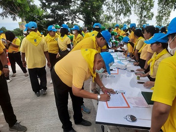ไฟล์แนบ กปภ.สาขาพยุหะคีรีร่วมกิจกรรม จิตอาสาพัฒนาฟื้นฟู และแก้ไขปัญหา "บึงกระดิ่ง" เนื่องในโอกาสมหามงคลเฉลิมพระชนมพรรษา 71 พรรษา พระบาทสมเด็จพระเจ้าอยู่หัว