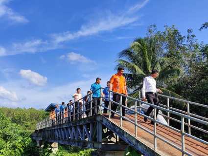 ไฟล์แนบ รปก.5 ร่วมด้วย ผอ.กปภ.ข.4 และคณะ ลงพื้นที่ตรวจเยี่ยม กปภ.สาขากาญจนดิษฐ์