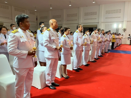 ไฟล์แนบ วันศุกร์ที่ 28 กรกฎาคม 2566 กปภ.สาขากาญจนดิษฐ์ โดยนายสุรพงศ์ สมหวัง ผู้จัดการ กปภ.สาขากาญจนดิษฐ์ มอบหมายพนักงานในสังกัด ร่วมพิธีถวายเครื่องราชสักการะ วางพานพุ่มและถวายพระพรชัยมงคล กิจกรรมเนื่องในโอกาสวันเฉลิมพระชนมพรรษาพระบาทสมเด็จพระเจ้าอยู่หัว ประจำปีพุทธศักราช 2566 โดยในเวลา 17.30 ถึง 19.30 น. ได้เข้าร่วมพิธีถวายเครื่องราชสักการะและวางพานพุ่ม ณ ศาลาประชาคม ที่ว่าการอำเภอ กาญจนดิษฐ์ จ.สุราษฎร์ธานี