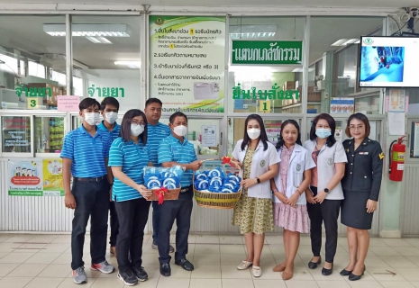 ไฟล์แนบ กปภ.สาขาปราณบุรี  มอบกระเป๋าผ้าลดโลกร้อน สัญลักษณ์ กปภ. ให้กับโรงพยาบาลค่ายธนะรัชต์ เพื่อให้กับประชาชนใส่ยากลับเคหะหลังจากรับบริการ