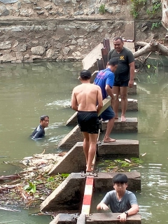 ไฟล์แนบ กปภ.สาขาด่านช้าง จัดกิจกรรมกั้นฝายชะลอน้ำลำคลองกระเสียว โรงสูบน้ำแรงต่ำ กปภ.สาขาด่านช้าง