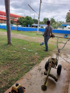 ไฟล์แนบ กปภ.สาขาด่านช้าง จัดกิจกรรมปรับปรุงภูมิทัศน์ ตัดหญ้าทำความสะอาดบริเวณสถานีผลิตน้ำตามแผนปฏิบัติงาน 