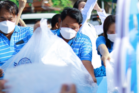 ไฟล์แนบ กปภ.สาขาประจวบคีรีขันธ์ ร่วมพิธีทำบุญตักบาตรถวายเป็นพระราชกุศล ร่วมกิจกรรมปล่อยพันธ์สัตว์น้ำ ร่วมพิธีถวายเครื่องราชสักการะและวางพานพุ่ม เเละพิธีจุดเทียนถวายพระพรชัยมงคล เนื่องในวันเฉลิมพระชนมพรรษา สมเด็จพระนางเจ้าสิริกิติ์ พระบรมราชินีนาถ พระบรมราชชนนีพันปีหลวงและวันแม่แห่งชาติ 12 สิงหาคม 2566