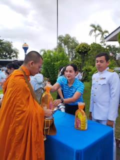 ไฟล์แนบ การประปาส่วนภูมิภาคสาขาท่าแซะ เข้าร่วมพิธีทำบุญตักบาตรถวายพระราชกุศล เนื่องในโอกาสวันเฉลิมพระชนมพรรษา สมเด็จพระนางเจ้าสิริกิติ์ พระบรมราชินีนาถ พระบรมราชชนนีพันปีหลวง