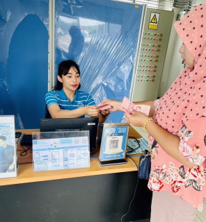 ไฟล์แนบ กปภ.สาขาภูเก็ต ลงพื้นที่รับชำระค่าน้ำประปานอกสถานที่ครั้งที่ 2 ประจำเดือน สิงหาคม 2566 ณ สถานีผลิตน้ำบ้านบางโจ