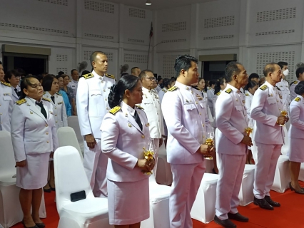 ไฟล์แนบ เนื่องในวันศุกร์ที่ ๑๒ สิงหาคม ๒๕๖๖ การประปาส่วนภูมิภาคสาขากาญจนดิษฐ์ โดยนายสุรพงศ์  สมหวัง ผู้จัดการการประปาส่วนภูมิภาคสาขากาญจนดิษฐ์ มอบหมายพนักงานในสังกัด เข้าร่วมกิจกรรมเฉลิมพระเกียรติสมเด็จพระนางเจ้าสิริกิติ์ พระบรมราชินีนาถ พระบรมราชชนนีพันปีหลวง เนื่องในโอกาสวันเฉลิมพระชนมพรรษา ๑๒ สิงหาคม ๒๕๖๖ โดยในเวลา ๑๗.๐๐ น.ได้เข้าร่วมพิธีถวายเครื่องราชสักการะและวางพานพุ่ม และพิธีจุดเทียนถวายพระพรชัยมงคล ณ ศาลาประชาคมอำเภอกาญจนดิษฐ์ ตำบลกะแดะ อำเภอกาญจนดิษฐ์ จังหวัดสุราษฎร์ธานี