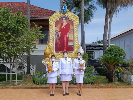 ไฟล์แนบ ร่วมพิธีถวายเครื่องราชสักการะและวางพานพุ่ม และพิธีจุดเทียนถวายพระพรชัยมงคล เฉลิมพระเกียรติสมเด็จพระนางเจ้าสิริกิติ์พระบรมราชินีนาถ พระบรมราชชนนีพันปีหลวง 