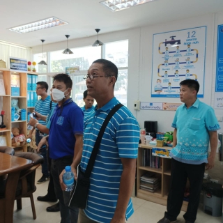 ไฟล์แนบ กปภ.สาขากำแพงเพชร เปิดบ้านต้อนรับ กปภ.สาขาศรีสำโรง  ศึกษาดูงาน ศูนย์ราชการสะดวก (GECC) ชู ! เทคนิค หมัดเด็ด เหรียญเงิน