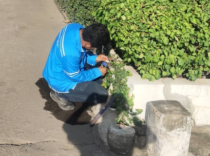 ไฟล์แนบ กปภ.สาขากำแพงเพชร ส่งมิสเตอร์ประปาตรวจสอบประตูน้ำรั่ว สร้างรอยยิ้มให้ลูกค้า