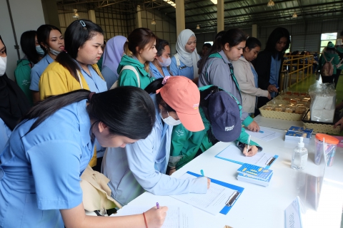 ไฟล์แนบ กปภ.สาขาสุราษฎร์ธานี (ชั้นพิเศษ) ต้อนรับนักศึกษาจากมหาวิทยาลัยวลัยลักษณ์ ในการศึกษาดูงานระบบผลิต ณ สถานีผลิตน้ำบ้านนาทราย