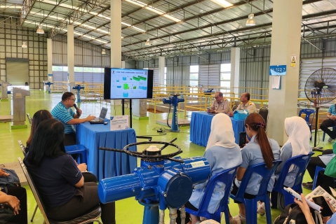 ไฟล์แนบ กปภ.สาขาสุราษฎร์ธานี (ชั้นพิเศษ) ต้อนรับนักศึกษาจากมหาวิทยาลัยวลัยลักษณ์ ในการศึกษาดูงานระบบผลิต ณ สถานีผลิตน้ำบ้านนาทราย