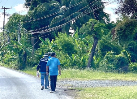 ไฟล์แนบ กปภ.สาขาขลุง ออกสำรวจหาท่อรั่วในพื้นที่ตามแผน MM07 สถานีผลิตน้ำพลิ้ว จ่ายพื้นที่แหลมสิงห์ พร้อมลงพื้นที่เชิงรุกตรวจสอบมาตรวัดน้ำ 0 ลบ.ม. และได้เปิดน้ำระบายตะกอนปลายสาย เช็คแรงดัน ทำความสะอาดตรวจเช็คประตูน้ำ บริเวณโซนเขาน้อย ตำบลปากน้ำแหลมสิงห์ อำเภอแหลมสิงห์ จังหวัดจันทบุรี