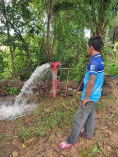 ไฟล์แนบ การประปาส่วนภูมิภาคสาขาคลองท่อมล้างตะกอนระบายในเส้นท่อจ่ายน้ำ (Blow off) ผ่านหัวดับเพลิง