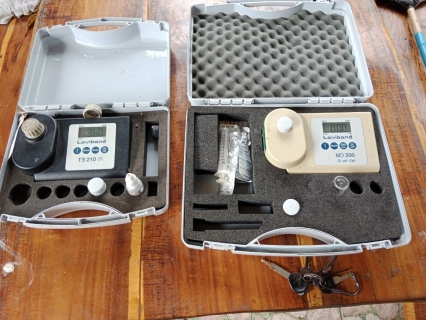 ไฟล์แนบ การประปาส่วนภูมิภาคสาขาอ่าวลึก ออกพื้นที่ตรวจสอบคุณภาพน้ำประปา ตรวจวัดค่าคลอรีน ค่าความขุ่นในน้ำประปา 