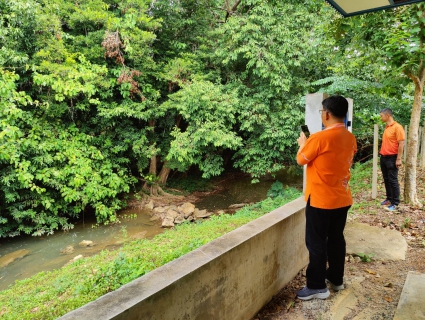 ไฟล์แนบ การประปาส่วนภูมิภาคสาขากาญจนดิษฐ์ ดำเนินการสำรวจปริมาณน้ำดิบและตรวจสอบปริมาณน้ำดิบ เฝ้าระวังภัยแล้ง แล้งนี้ต้องผ่านไปได้ 