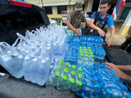 ไฟล์แนบ กปภ.สาขาตราด มอบน้ำดื่มตราสัญลักษณ์ กปภ. เพื่อช่วยผู้ประสบสาธารณภัย ณ ที่ว่าการอำเภอเขาสมิง