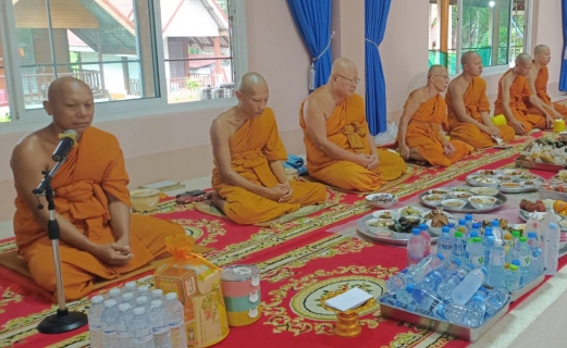 ไฟล์แนบ กปภ.สาขาขลุง เข้าร่วมกิจกรรมเข้าวัดทำบุญวันธรรมสวนะ (วันพระ) ณ วัดท่าสอน ตำบลบ่อ อำเภอขลุง จังหวัดจันทบุรี