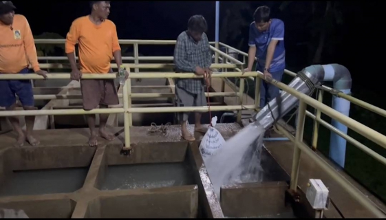 ไฟล์แนบ กปภ.สาขาบางสะพาน ประสานขอรับสนับสนุนเครื่องสูบน้ำระยะไกลจากศูนย์ป้องกันและบรรเทาสาธารณภัย เขต 4 ประจวบคีรีขันธ์ (ปภ.เขต 4) สูบทอยน้ำดิบจากคลองหินปิด ไปยังสถานีผลิตน้ำช้างแรก เพื่อแก้ไขปัญหาสถานการณ์ภัยแล้ง