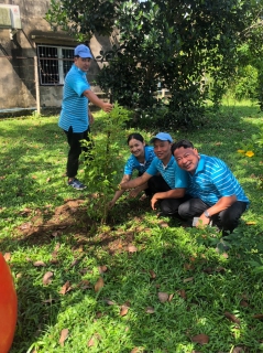 ไฟล์แนบ พนักงานร่วมปลูกต้นไม้