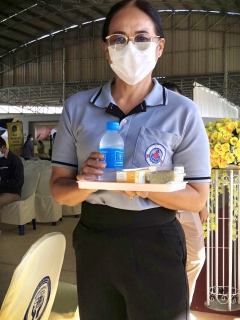 ไฟล์แนบ กปภ.สาขาขลุง เข้าร่วมกิจกรรมโครงการคัดกรองมะเร็งเต้านมในสตรีกลุ่มเสี่ยงและด้อยโอกาสเฉลิมพระเกียรติและถวายเป็นพระราชกุศลแด่พระบาทสมเด็จพระวชิรเกล้าเจ้าอยู่หัว เนื่องในโอกาสเจริญพระชนมพรรษาครบ 70 พรรษา (28 กรกฎาคม 2565) พร้อมมอบน้ำดื่มตราสัญลักษณ์ กปภ. จำนวน 500 ขวด