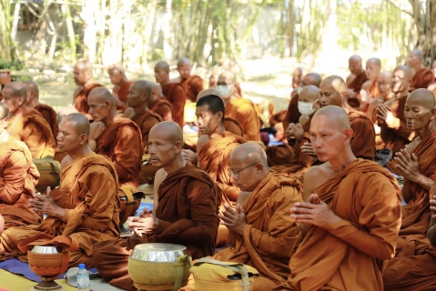 ไฟล์แนบ  กปภ.สาขากำแพงเพชร เข้าร่วมพิธีถวายภัตตาหารพระราชทานแด่พระภิกษุสงฆ์ สามเณร ตามโครงการจาริกธุดงค์เผยแพร่ธรรมเฉลิมพระเกียรติ จังหวัดลำพูน-จังหวัดพระนครศรีอยุธยา