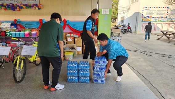 ไฟล์แนบ กปภ.สาขาอ้อมน้อย มอบน้ำดื่มและของขวัญวันเด็ก ให้กับโรงเรียนบ้านเพลินวัฒนา