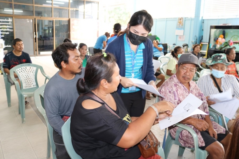 ไฟล์แนบ กปภ.สาขาปทุมธานี เดินหน้าบริการเชิงรุกตามโครงการ PWA Always-on พร้อมดำเนิน "โครงการ มุ่ง มั่น เพื่อปวงชน เติมใจให้กัน" ในพื้นที่ ม.4 ต.บางพูด อ.มืองปทุมธานี จ.ปทุมธานี