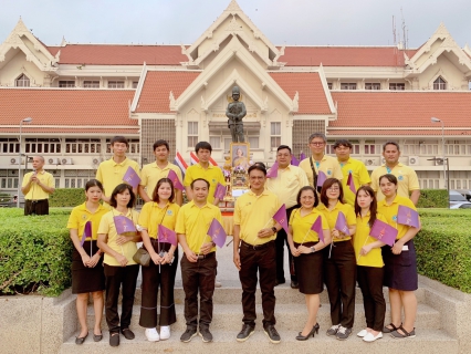 ไฟล์แนบ กปภ.สาขาปทุมธานี รวมพลังถวายความจงรักภักดี แด่สมเด็จพระกนิษฐาธิราชเจ้า กรมสมเด็จพระเทพรัตนราชสุดาฯ สยามบรมราชกุมารี สวมใส่เสื้อโทนสีเหลืองโดยพร้อมเพรียงกัน ณ ลานหน้าศาลากลางจังหวัดปทุมธานี