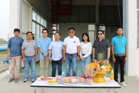 ไฟล์แนบ กปภ.สาขาปทุมธานี จัดพิธีทำบุญตักบาตร ถวายจตุปัจจัยไทยธรรม เนื่องในวันคล้ายวันสถาปนา กปภ. ครบรอบ 45 ปี