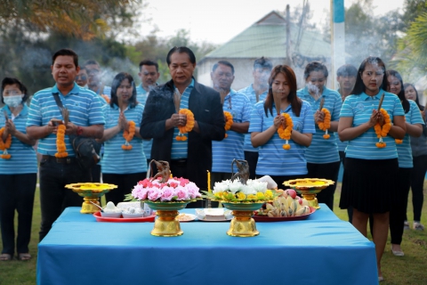 ไฟล์แนบ กปภ.สาขาประจวบคีรีขันธ์ จัดพิธีบวงสรวงพระแม่ธรณีและสิ่งศักดิ์สิทธิ์ เนื่องในโอกาสวันสถาปนา กปภ. ครบรอบ 45 ปี