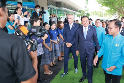 ไฟล์แนบ อนุทิน สั่งลุยโครงการน้ำดื่มราคาประหยัดให้ประชาชน กปภ. ผุด 3 โครงการรับลูกทันที