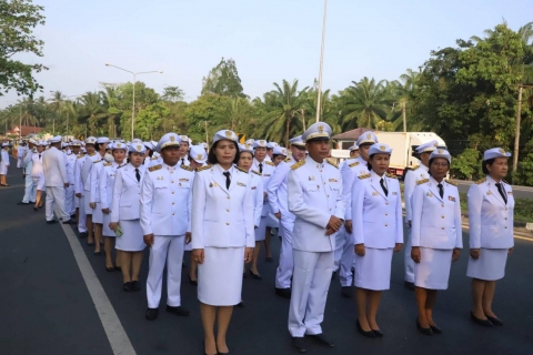 ไฟล์แนบ กปภ.สาขากระบี่ ร่วมขบวนอัญเชิญพระบรมสารีริกธาตุและพระอรหันตธาตุของพระสารีบุตรและพระโมคคัลลานะ ขึ้นประดิษฐานเป็นการชั่วคราว ภายในวิหารวัดมหาธาตุวชิรมงคล (วัดบางโทง) อำเภออ่าวลึก จังหวัดกระบี่