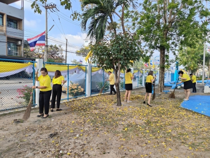 ไฟล์แนบ กปภ.สาขาสมุทรสาคร แสดงออกถึงความจงรักภักดี พร้อมใจแต่งกายด้วยเสื้อสีเหลือง ประดับตราสัญลักษณ์ พระราชพิธีมหามงคล 72 พรรษา