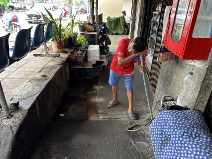 ไฟล์แนบ กปภ.สาขากระบี่ ดำเนินงานตามแผนบริหารจัดการน้ำสูญเสียเชิงรุก เดินหน้าลงพื้น DM -08-01,DM-06-01 สถานีจ่ายน้ำนครธรรม ตำบลปากน้ำ อำเภอเมืองกระบี่ จังหวัดกระบี่ เดินเท้าหาท่อแตกรั่ว พร้อมซ่อมปิดจุด เพื่อลดการเกิดน้ำสูญเสีย