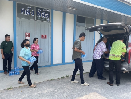 ไฟล์แนบ กปภ.สาขาท่ามะกา สนับสนุนน้ำดื่มตราสัญลักษณ์ กปภ. ให้กับ สำนักงานเทศบาลตำบลดอนขมิ้น จัดโครงการวันสงกรานต์ ประจำปี 2567 วันพุธที่ 10 เมษายน 2567