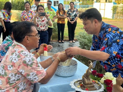 ไฟล์แนบ กปภ.สาขาคลองหลวง สืบสานประเพณีสงกรานต์ ร่วมสรงน้ำพระและรดน้ำดำหัวขอพรจากผู้บริหาร