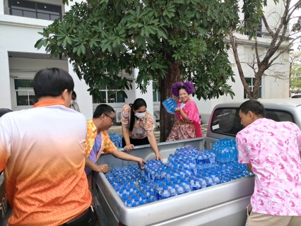 ไฟล์แนบ กปภ.สาขาสมุทรสาคร มอบน้ำดื่มบรรจุขวด สนับสนุนการจัดตั้งศูนย์ปฏิบัติการป้องกันและลดอุบัติเหตุทางถนนและทางน้ำจังหวัดสมุทรสาคร ในช่วงเทศกาลสงกรานต์