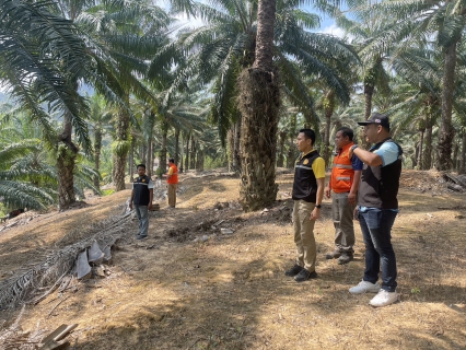 ไฟล์แนบ รองผู้ว่าราชการจังหวัดชุมพร ลงพื้นที่ตรวจติดตามสถานการณ์ภัยแล้งในพื้นที่ ตำบลครน ตำบลทุ่งระยะและตำบลวิสัยใต้ อำเภอสวี จังหวัดชุมพร