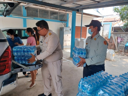 ไฟล์แนบ กปภ.สาขาชัยนาท มอบน้ำดื่มบรรจุขวดเพื่อร่วมสนับสนุนโครงการบรรพชาสามเณรภาคฤดูร้อน เฉลิมพระเกียรติพระบาทสมเด็จพระเจ้าอยู่หัวฯ