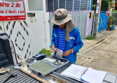 ไฟล์แนบ กปภ.สาขาภูเก็ต นำทีมลงพื้นที่ บริเวณหมู่บ้านเดอะสเปช ม.6 ถ.พระภูเก็ตแก้ว ต.กะทู้ อ.กะทู้ จ.ภูเก็ต เพื่อดำเนินการตรวจสอบคุณภาพน้ำ