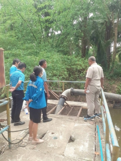 ไฟล์แนบ นายวิทยา สามสุวรรณ ผู้อำนวยการการประปาส่วนภูมิภาคเขต 4  และคณะ ตรวจเยี่ยม กปภ.สาขาจันดี ติดตามสถานการณ์ภัยแล้ง พร้อมมอบแนวทางปฏิบัติงานให้แก่หน่วยงาน