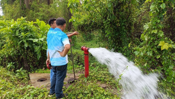 ไฟล์แนบ กปภ.สาขาคลองท่อม ดำเนินการเปิดล้างระบายตะกอนในเส้นท่อจ่ายน้ำ