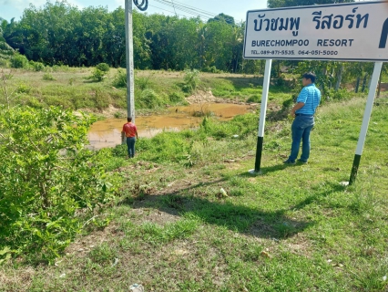 ไฟล์แนบ กปภ.สาขาสุราษฎร์ธานี(ชั้นพิเศษ) ลงพื้นที่เดินหาท่อรั่ว ลดน้ำสูญเสีย