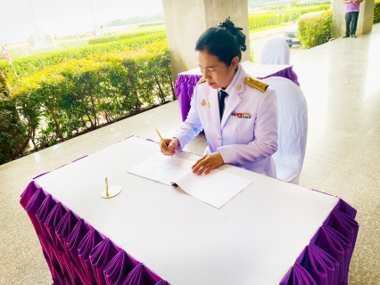 ไฟล์แนบ กปภ.สาขากระบี่ ร่วมพิธีถวายเครื่องราชสักการะและวางพานพุ่มเงินพุ่มทอง และพิธีจุดเทียนถวายพระพรชัยมงคลสมเด็จพระนางเจ้าฯ พระบรมราชินี&#148; เนื่องโอกาสวันเฉลิมพระชนมพรรษา วันที่ 3 มิถุนายน 2567 