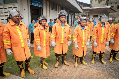 ไฟล์แนบ การประปาส่วนภูมิภาคสาขาท่าแซะ เข้ารับการฝึกอบรมหลักสูตร การดับเพลิงขั้นต้น 